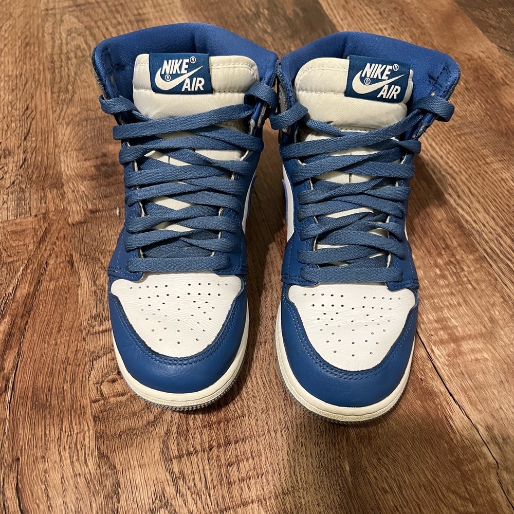 Air Jordan 1 Retro High OG GS ‘True Blue’ 2023 - Picture 4 of 5